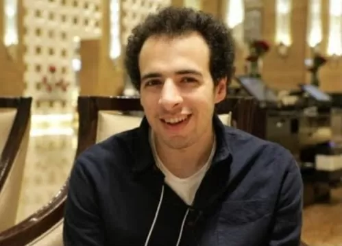 هذا ما قاله الدحيح رداً على من اتهمه بالتطبيع بعد تعاقده مع قناة اماراتية