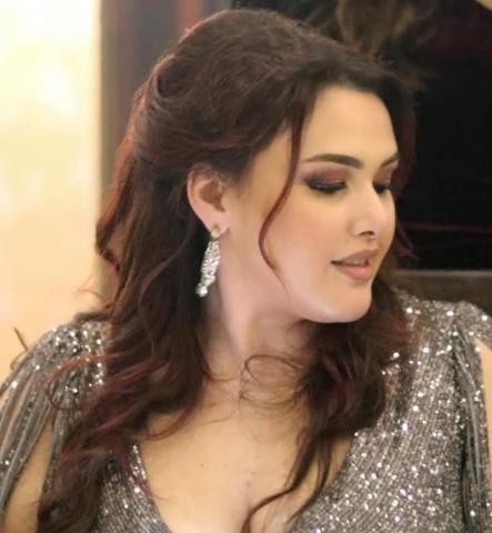 لأول مرة.. ظهور نادر (لابنة الرئيس اليمني الأسبق) وهي تحتفل بعيد ميلادها(صور)