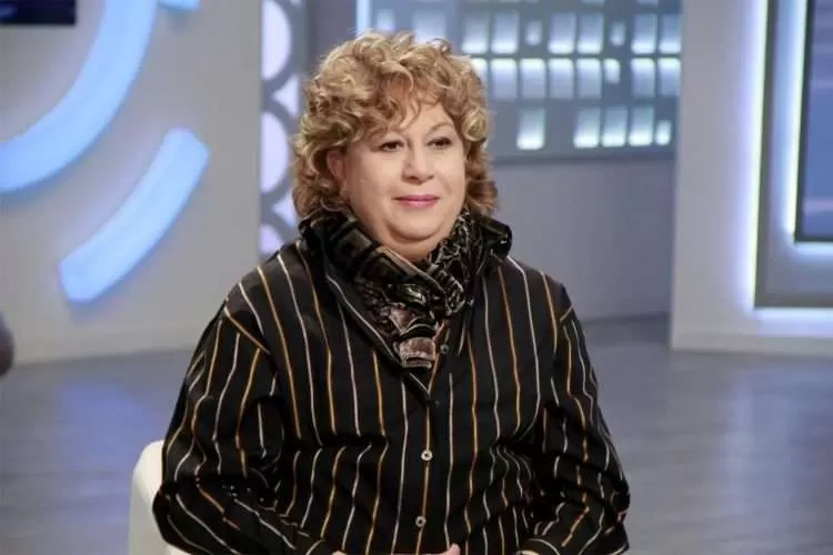 شاهد كيف ظهرت سمية الألفي بعد جراحة خطيرة لاستئصال ورم سرطاني