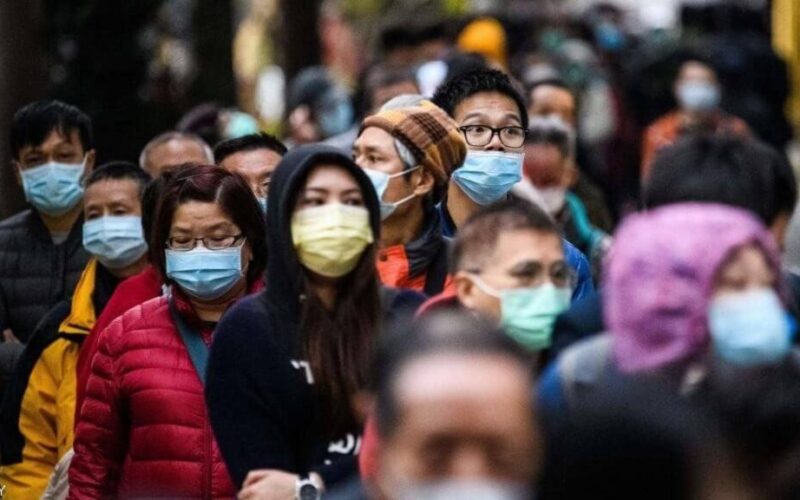خرافات كورونا .. علماء يكشفون 7 معلومات خاطئة صدقها العالم بشأن الفيروس الجديد
