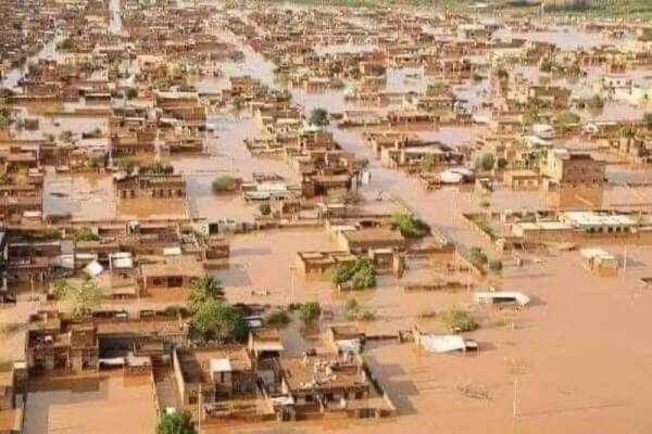 فيضانات السودان تتسبب بتدمير 100 ألف منزل ووفاة وإصابة 147 شخصًا ونفوق 5482 من الماشية-صور