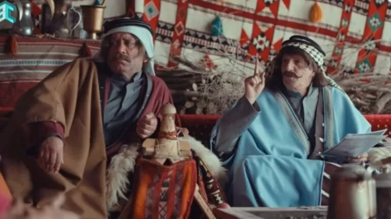 شاهد: باع قبيلته للأعداء مقابل دجاجة وطبق بيض