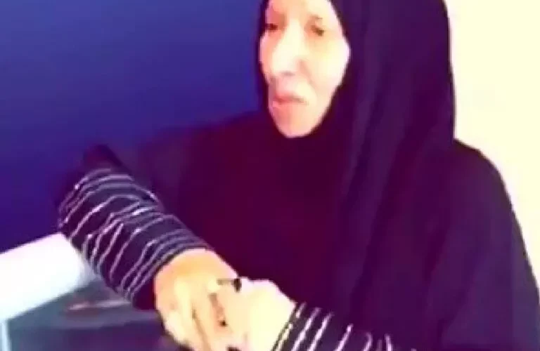 شاهد مسنة تُثير تعاطف رواد مواقع التواصل الإجتماعي برغم امتلاكها لشقة فاخرة على بحر جدة