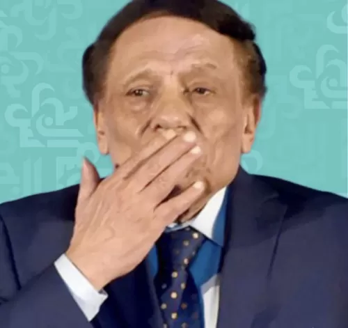 نجل عادل امام يكشف حالة الزعيم الصحية بعد تدهورها