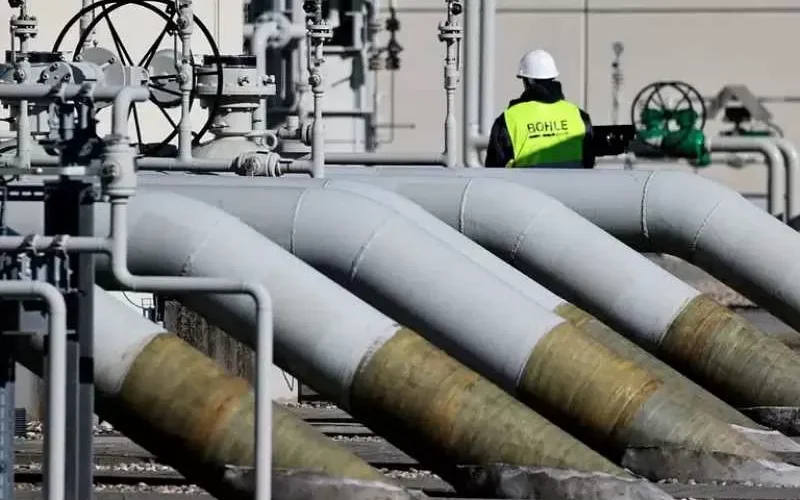 روسيا تُوقِف ضخ النفط إلى دولة أوروبية