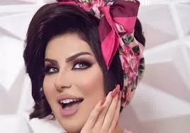 شاهد: حليمة بولند تعرض مفاتن ابنتها للجمهور في مقطع فيديو هز الخليج