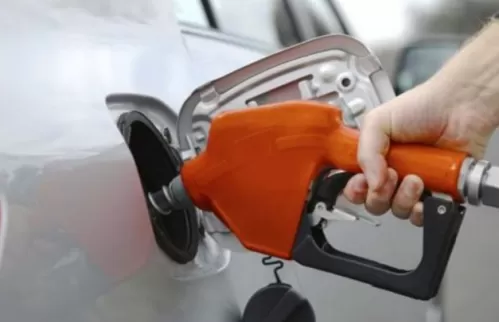 هل القيادة ببطء توفر معدل استهلاك الوقود.. اِعرف الحقيقة