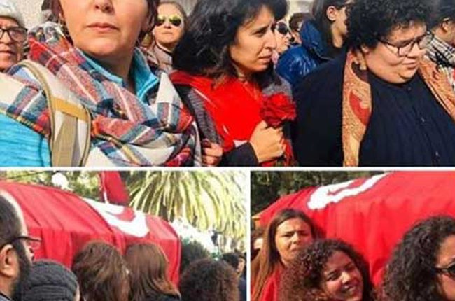 غناء وتصفيق ونساء يحملن النعش.. شاهد: جنازة الناشطة التونسية لينا بن مهني تثير جدلا واسعا