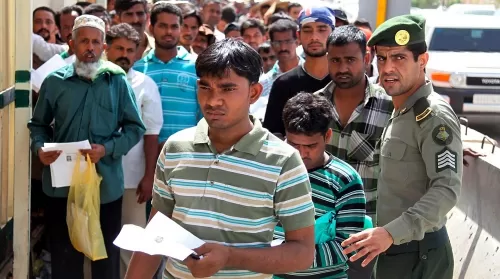 ضربة سعودية جديدة للوافدين وفرص البقاء في المملكة تتضائل والتفاصيل هنا