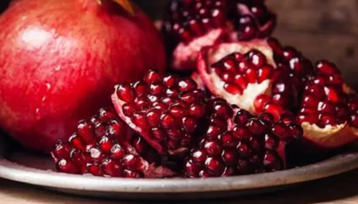 وداعا لإرتفاع ضغط الدم وتصلب الشرايين وغيرها الكثير ..تناول هذه الفاكهة الشهيرة ولاحظ ماذا سيحدث!!