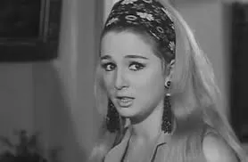 شاهد نجلاء فتحي بعد ان غدر بها الزمن كيف تحولت من ملاك جميل الى شبح حقيقي لا تكاد تعرفها من شدة تغير شكلها