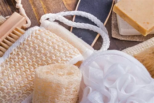 لهذا السبب الخطير امتنعوا عن استخدام ليفة الاستحمام الآن