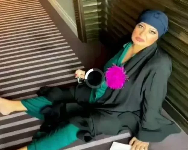 شاهد: فضيحة كبيرة لفيفي عبده في فندق خمسة نجوم في السعودية تشعل المملكة