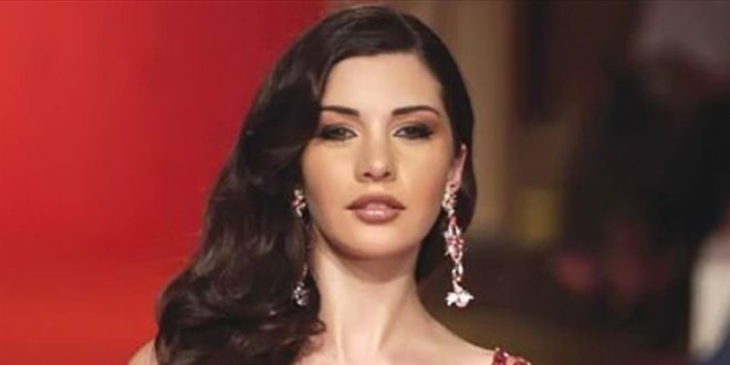 شاهد| عارضة الأزياء اللبنانية لاميتا فرنجية تصدم متابعيها بصور فاضحة من دبي .. تعرّت وخرجت إلى الشرفة!