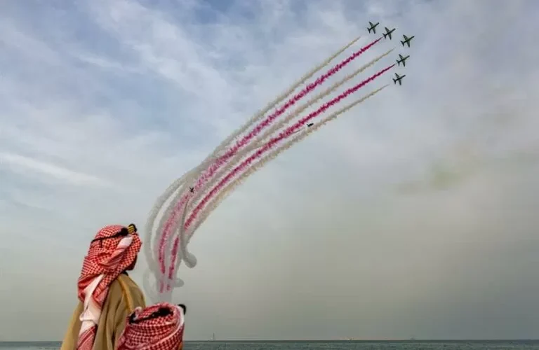 شاهد: عرض مذهل لسلاح الجو السعودي في سماء المملكة بمناسبة يوم التأسيس