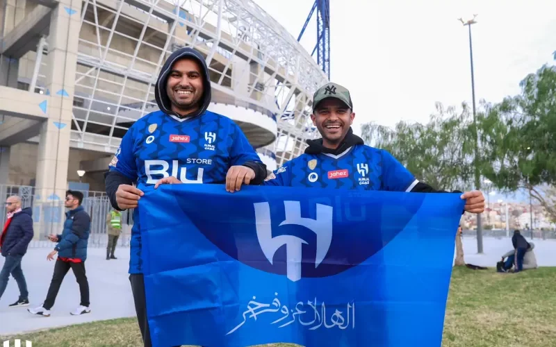 بتوجية من وزير الرياضة في المملكة القوة الزرقاء في السعودية بطريقها الى الرباط لمساندة الهلال في نهائي اليوم (فيديو+صور)