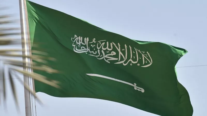 شاهد جميلات السعودية في سباق الهجن يثرن اعجاب العالم