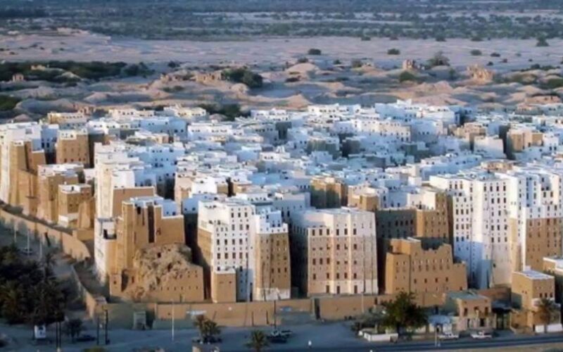 سيئون تصحو على الفواجع.. العثور على يوتيوبر حضرمي مقطوع الرأس