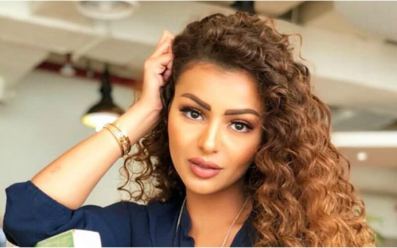 مها عبدالله تستقيل من قناة العربية.. وتودع زملاءها بكلمات مؤثرة