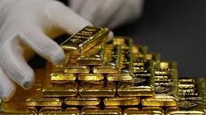 بيع أم شراء أيهما أصح بعد ارتفاع سعر الذهب لمعدلات قياسية؟.. الخبراء يجيبون