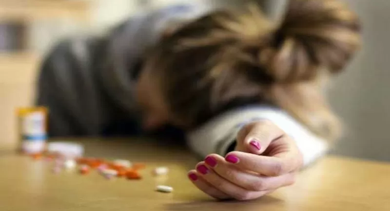 دبرت حيلة شيطانية لتقتل زوجها فلفظ انفاسه الأخيرة بين ذراعيها وكشف لها السر الذي جعلها تنتحر بجواره