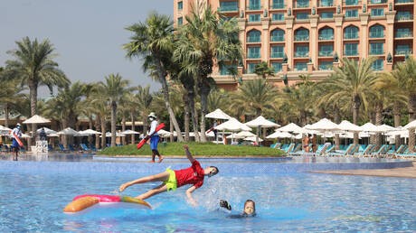 أول اتفاق سياحي.. بعد تطبيع العلاقات بين إسرائيل والإمارات