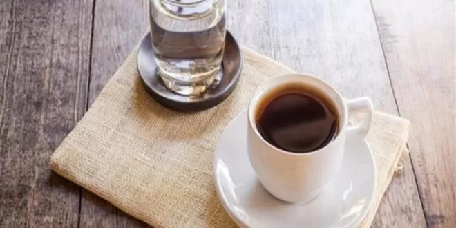 ابن عاق يقدم على فعل صادم.. وضع لأمه السم في الشاي وقبل أن تلفظ أنفاسها الأخيرة أخبرته بالسر الخطير الذي جعله يسقط مشلولا على الفور؟!!