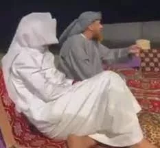 بالفيديو: هذا ما حدث لسعودي بعد تخزين القات لمدة 4 ساعات وكيف تغيرت حياته بعدها؟