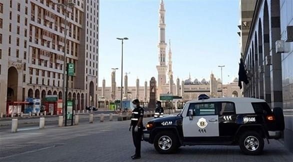 بالفيديو: كيف سيحصل أهالي أحياء المدينة المنورة التي مُنع التجول فيها كلياً على حاجاتهم؟
