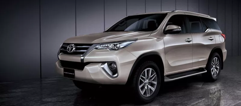 إنخفاض كبير لسعر سيارة تويوتا فورتشنر الجديدة بجميع فئاتها في السعودية