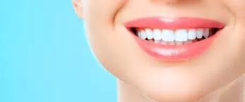 الوصفات المنزلية التي ينصح بها اطباد الأسنان للتخلص من اصفرار الأسنان والجير