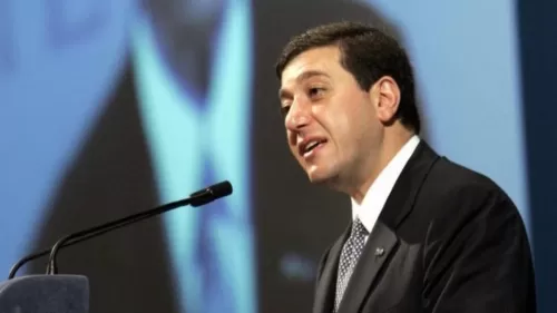 كشف معلومات سرية عن باسم عوض الله المتورط في محاولة الانقلاب الفاشلة في الأردن