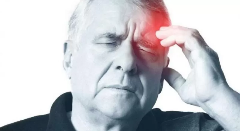 علامة تظهر بوضوح على الوجه تسبق حدوث الجلطة الدماغية