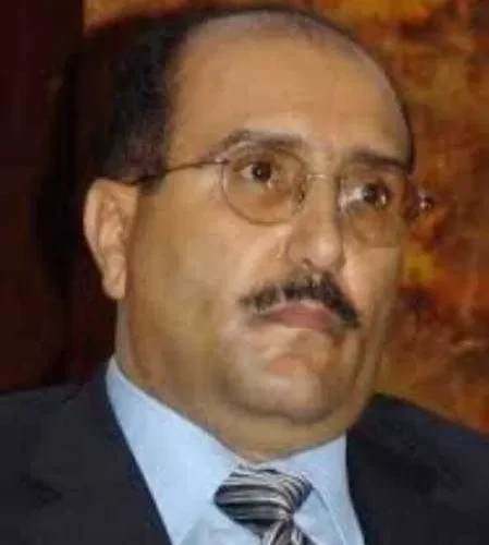 على العهد باقون