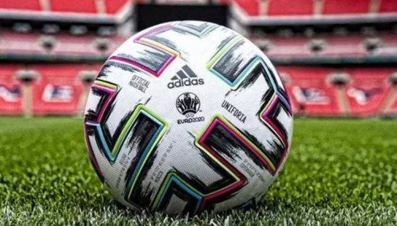 الفيفا يعلن القائمة النهائية لجائزة أفضل مدير فني