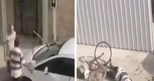 شاهد بحريني يصفع وافد آسيوي على وجهه أثناء غسل سيارته والأخير يسقط مغشياً عليه