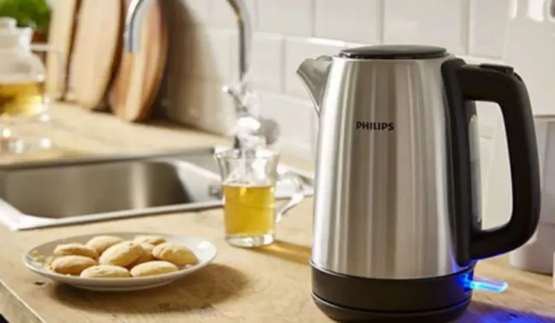 يجب عليكم الحذر و وبشدة .. اضرار غلاية الشاى الكهربائية كبيرة وخطيرة ولا يمكنك تجنبها سوى بهذه الطريقة الوحيدة .. تعرف عليها وحافظ على صحتك