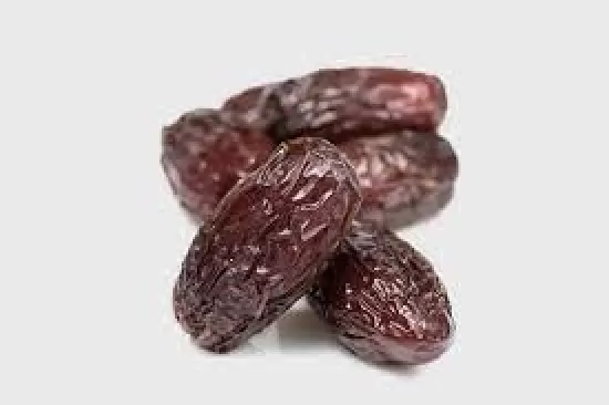 تحذير خطير يجب عليك التوقف عن تناول التمر الأن