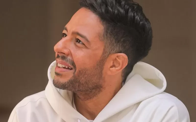 بالفيديو .. طفل يرقص بجنون على أغنية حماقي في حفل في الرياض يشعل السعودية