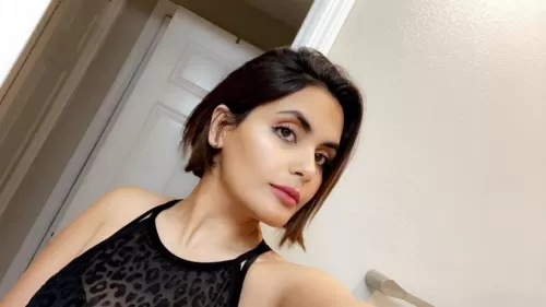 فيديو لحفلة تعري بطلتها امل الشهراني حضر فيها عشيقها واولادها في مشاهد صدمت الجميع داخل وخارج السعودية