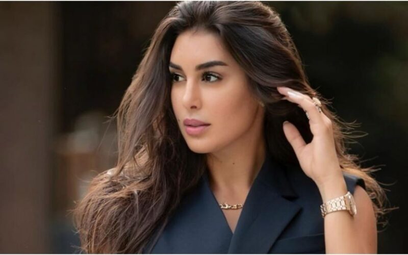 فيديو مداعبة الفنانة ياسمين صبري يشعل مواقع التواصل الاجتماعي.. والمفاجأة بردة فعل زوجها ابو هشيمة.. شاهد