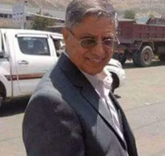 مصدر طبي يكشف عن تطورات خطيرة في الحالة الصحية للدكتور سلطان الدبعي بعد تعرضه لمحاولة قتل على يد امرأة في تعز
