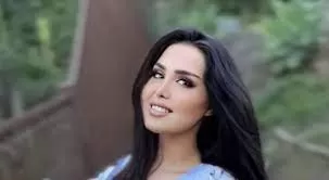 انهيار هند القحطاني بسبب امر صـادم حدث لها في أمريكا وتطلب من ابنها نقلها فوراً الى السعودية