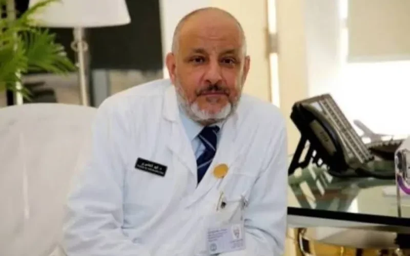 استشاري سعودي يكشف لماذا يجب قسم التمرة الى نصفين قبل تناولها