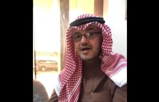 بالفيديو: بعد أن وُلد أصم أبكم.. رجل يحكي كيف تمكن من السمع والتكلم فجأة أثناء صلاة الجمعة