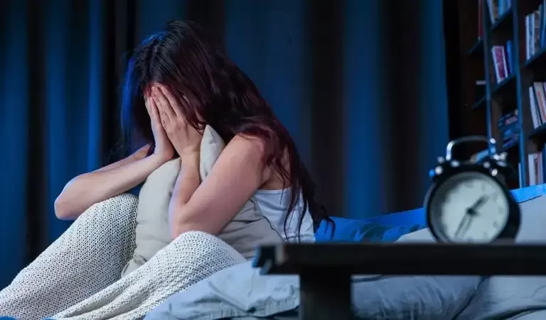 كوب من هذا المشروب الطبيعي وصفة مثالية للتخلص من الأرق نهائياً