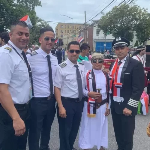 صورة تجمع نخبة من الطيارين الأمريكيين من اصل يمني .. شاهد