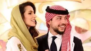 شاهد .. أول ظهور علني لحماة الأمير الحسين والدة خطيبته السعودية رجوة آل سيف