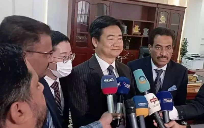 الصين تدخل بـ”قوة” على خط الأزمة اليمنية وتزف بشرى سارة للتجار اليمنيين