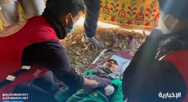 بالفيديو..لحظة إنقاذ الفريق السعودي لفتاة مصابة في غازي عنتاب بتركيا
